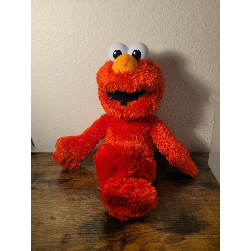 Tickle Me Elmo Sesame Street Laughing Talking Stuffed Plush Toy 15" Working